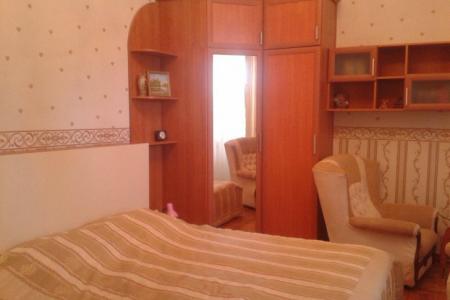 Трехкомнатная рядом набережная