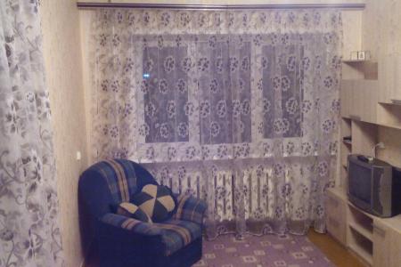 Однокомнатная квартира между ЖД-вокзалом и Ц-рынком