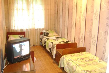 2-к квартира, ул Верхне-Набережная,3