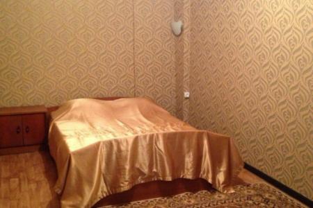 Двушка в старом фонде по ул. Хромых 12