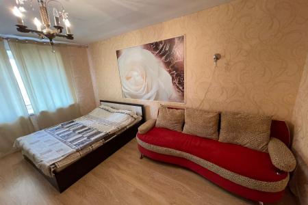 Квартира на Коломяжском 28