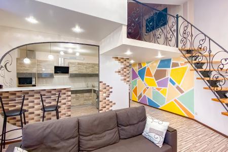 Двухуровневый пентхаус с видом на горы