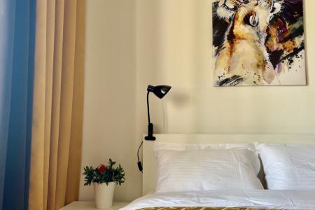 Roomyroom Yellow