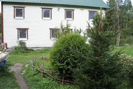 Сдам посуточно двухэтажный коттедж с баней