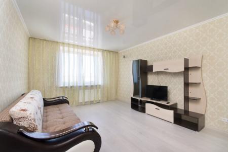 Двухкомнатная в центре у Ярмарки