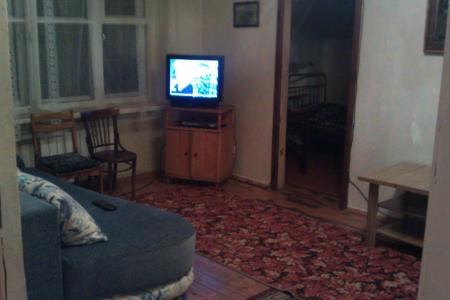 3-комнатная квартира по ул. Гоголя 9 Квартира находится в центре Красногорского района.