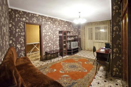 2-комнатная отличная недорогая квартира в центре