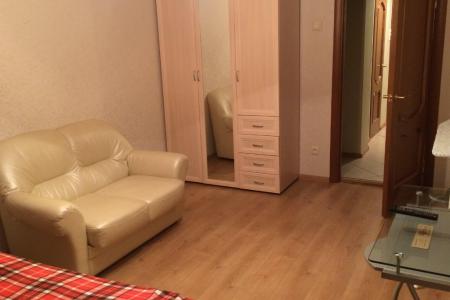 Двухкомнатная кв-ра близ Озерков