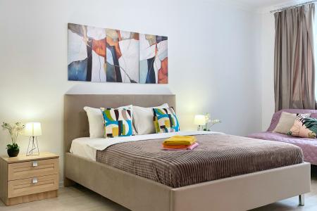 Прекрасная однушка  у метро Царицыно Sunny Days Apartment