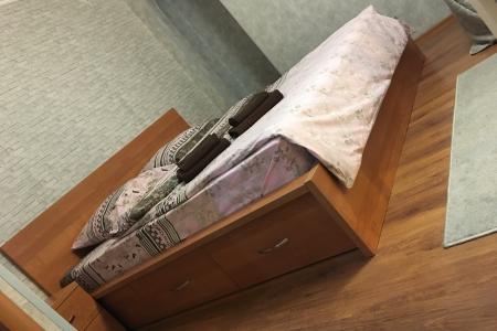 Сдам квартиру в исторической части города, с видом из окна на набережную реки Тура, Мост влюблённых.