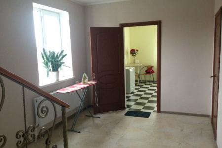 Комфортабельные апартаменты "На Грибоедова"