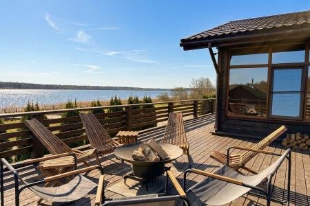 4-комнатный коттедж с Русской баней на берегу Суходольского озеро!