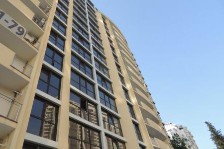 Квартира в новостройке у моря в самом центре Сочи