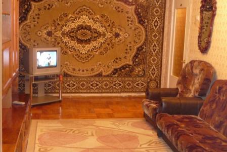 1-ком. квартира на Атарбекова, угол Тургенева