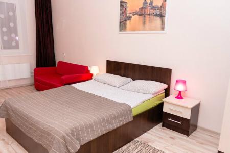 Район Цирка. Есть другие варианты. 74сутки.рф - наш сайт.