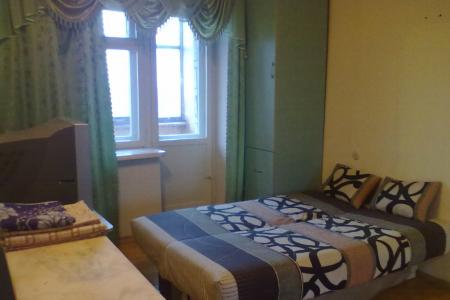 Двухкомнатная квартира в центре города, рядом с аэропорта