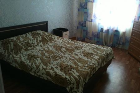 Двухкомнатная в центре Волжского