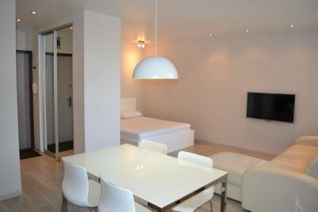 Апартаменты на Центральной набережной, Аллея Героев