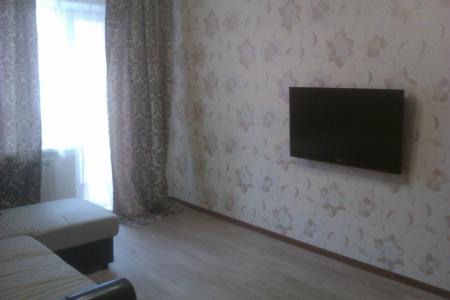 Двух комнатная комфортная квартира возле центрального рынка