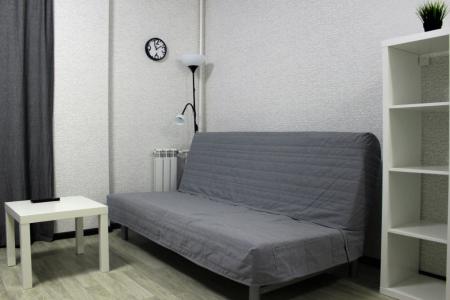 Квартира-студия посуточно в Советском районе Брянска. Wi-Fi. Автостоянка.