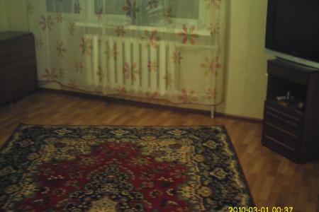 2-х комнатную квартиру в  Дзержинского района (Отдых)