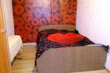 Сдам 2-к квартиру, ул. К.Проспект,10, на сутки, неделю