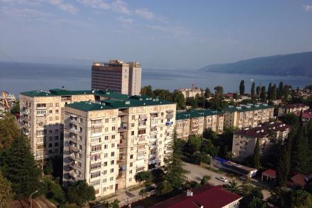 Сдаю 3-к квартира/комната в Гагра, 300 м от моря