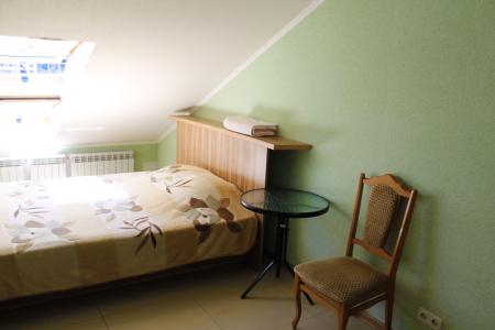 Сдается посуточно ВИДОВАЯ  квартира-студия в центре Балаклавы - Набережная. 2000руб/сутки