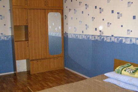 Чистая и уютная двухкомнатная квартира по доступной цене. Коммунистическая 66