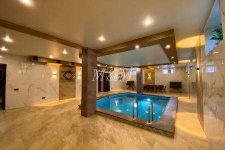 Особняк площадью 1000 кв.м  с прекрасным ремонтом , банкетным залом ( 150 кв.м), теплым  бассейном,