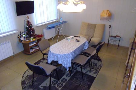 120 квадратных метров, есть всё