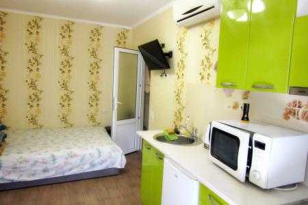 Снять квартиру в Ялте возле моря.