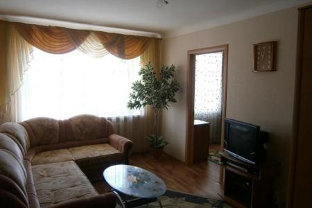 Сдам квартиру посуточно ул. Калинина