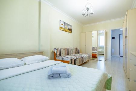 1 комнатная по ул Бектурова 3/3