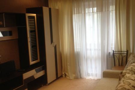 1-комнатная ул. Грибоедова, 11 (район машзавода)