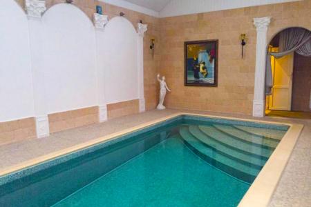 Отличный коттедж от собственника в Щербинке. 12 спален, банкетный зал, живописный вид, Бассейн.