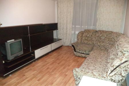 Однокомнатная квартира недалеко от Аэропорта ост.23 школа