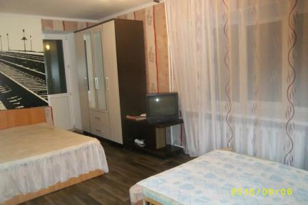 В центре города возле гостиницы Оренбург