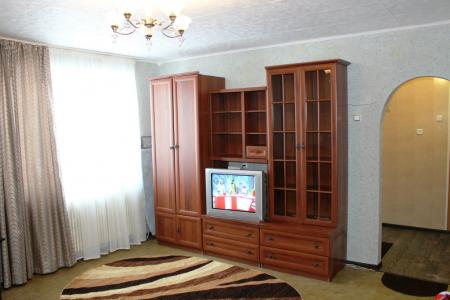 Просторная, теплая 1- комн. квартира в тихом спальном районе