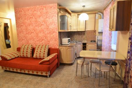 Двухкомнатная квартира с качественным ремонтом в центре Воронежа