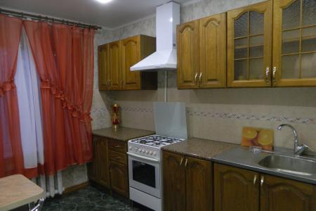 Трехкомнатная квартира со свежим ремонтом.