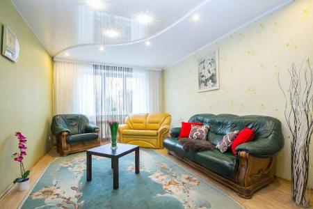 Трехкомнатная квартира на сутки в Минске, улица Заславская, д.25