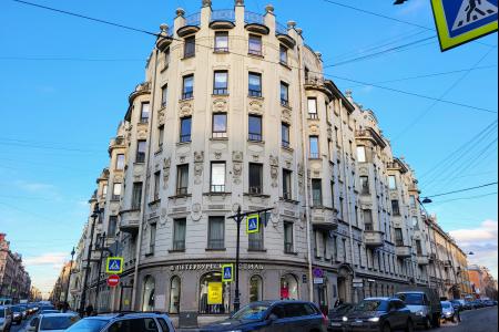 Огромная квартира центр у метро