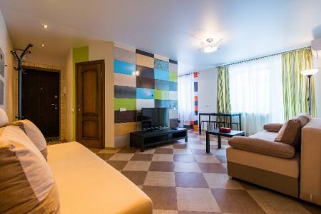 На сутки и часы пл. Якуба Коласа 3-комн