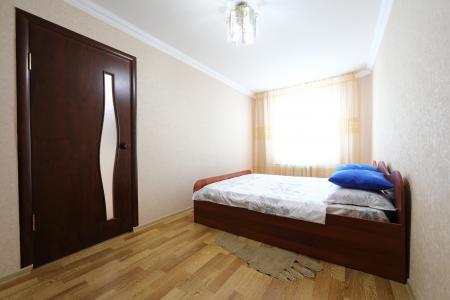 Двухкомнатные апартаменты на Л. Яшина 24