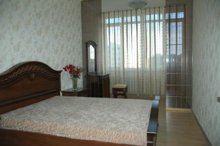 Предлагаем Вам 2 ком. Люкс ул.Соборная,3