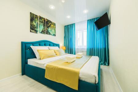 Элитная изысканная квартира с новым евроремонтом, дорогой мебелью и панорамным видом в центре города