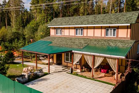 Коттедж 600 м² на участке 15 сот.