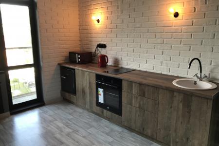 Уютная квартира, в стиле лофт в центре города.