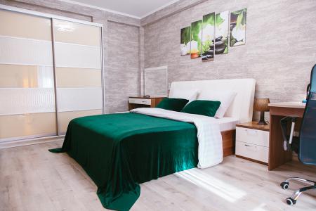 Отличная квартира с большой кухней и изысканным евроремонтом